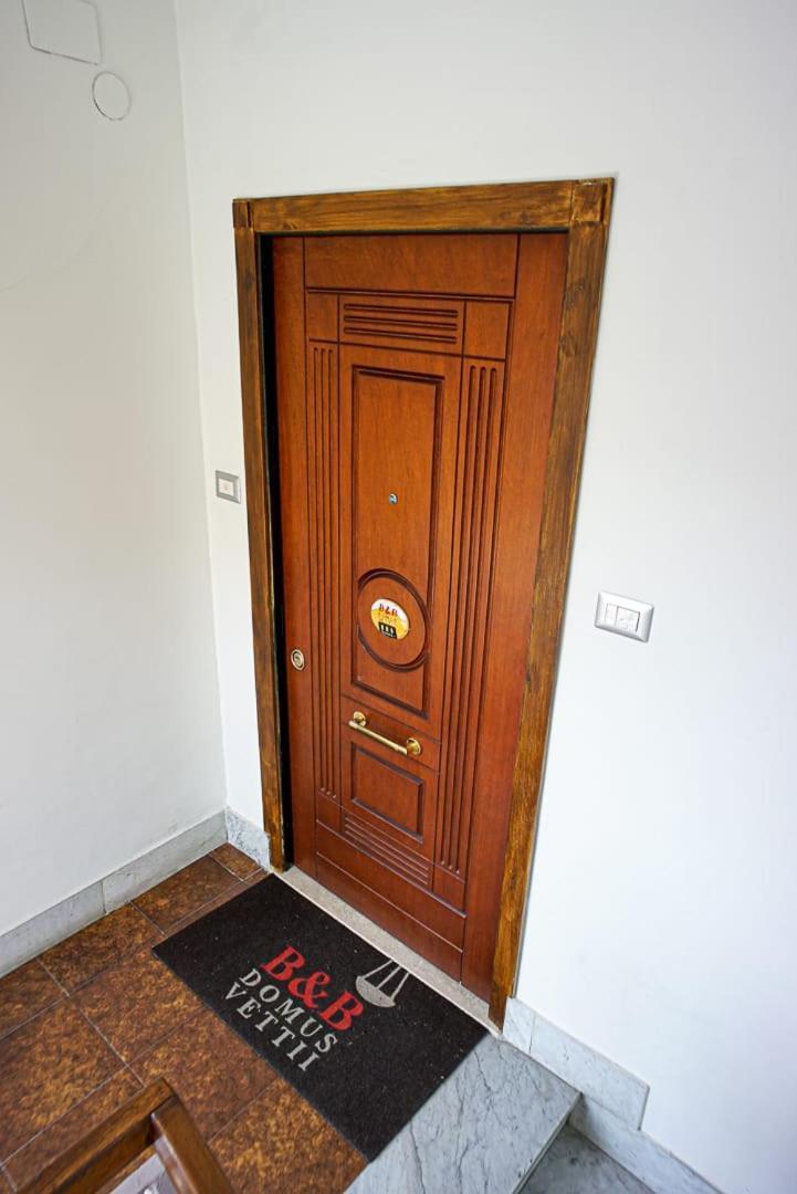 B&B Domus Vettii Помпей Екстериор снимка