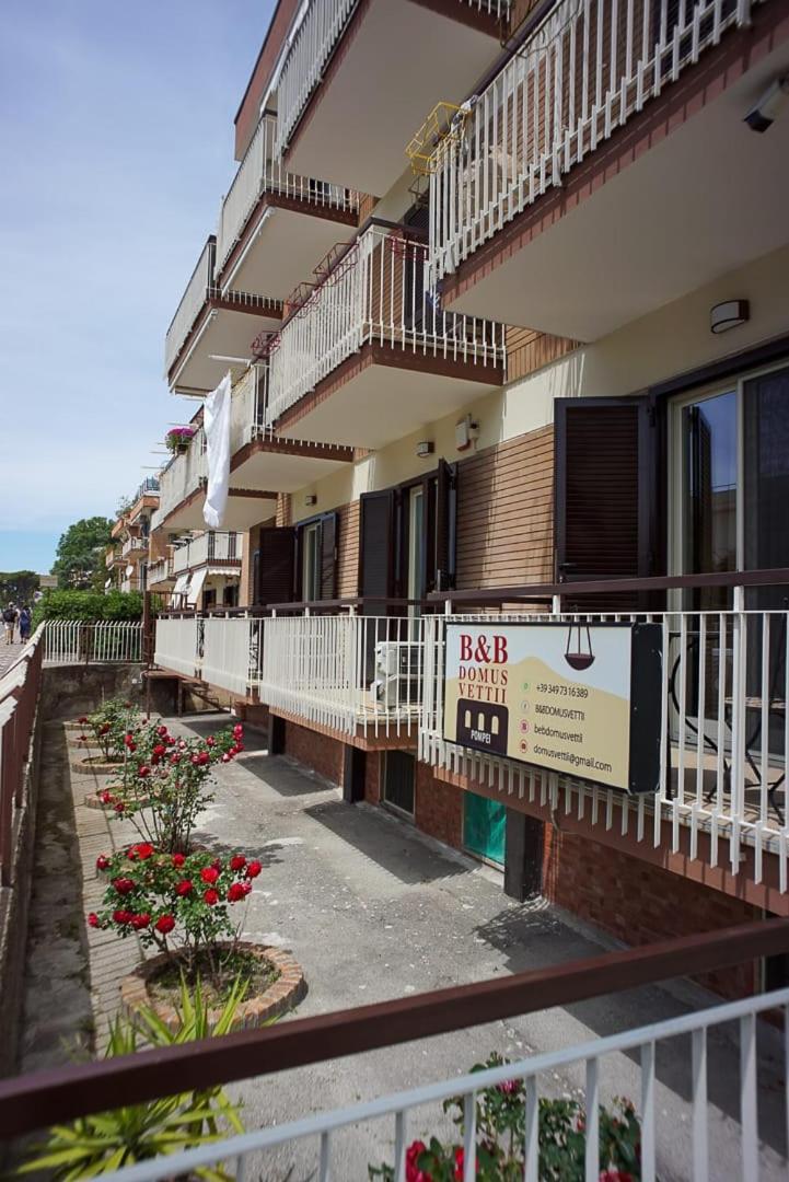 B&B Domus Vettii Помпей Екстериор снимка