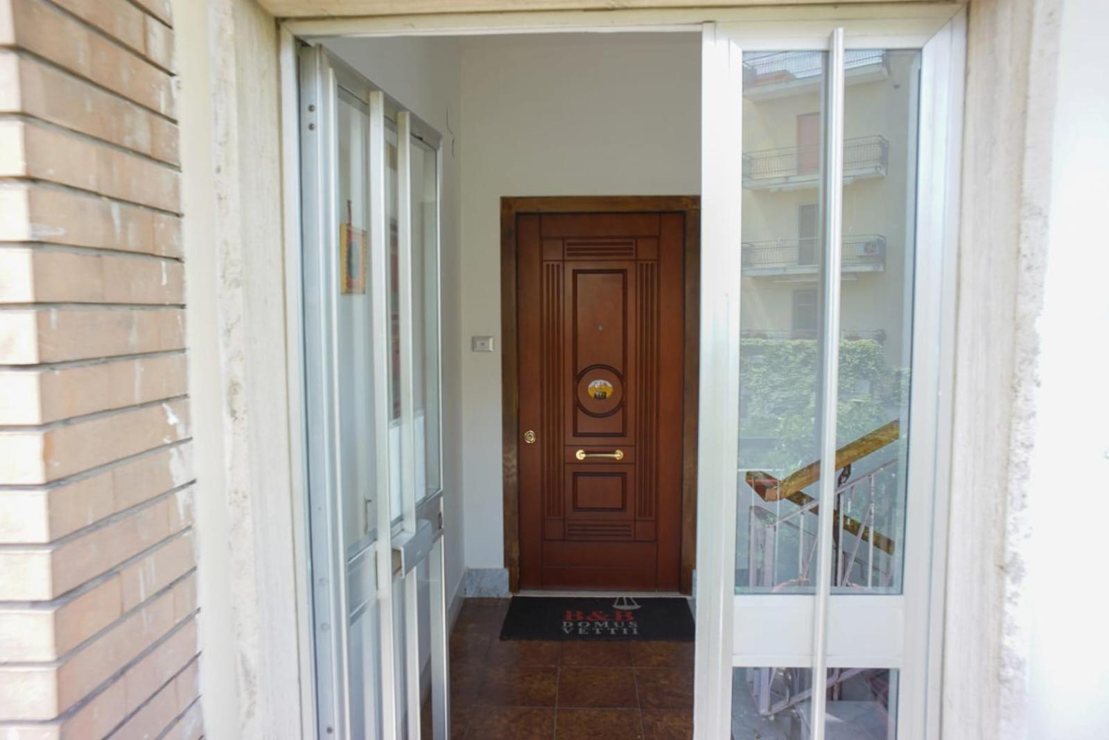 B&B Domus Vettii Помпей Екстериор снимка